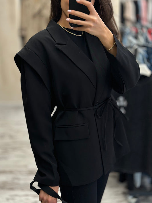 Дамско спортно-елегантно сако с връзки- черно