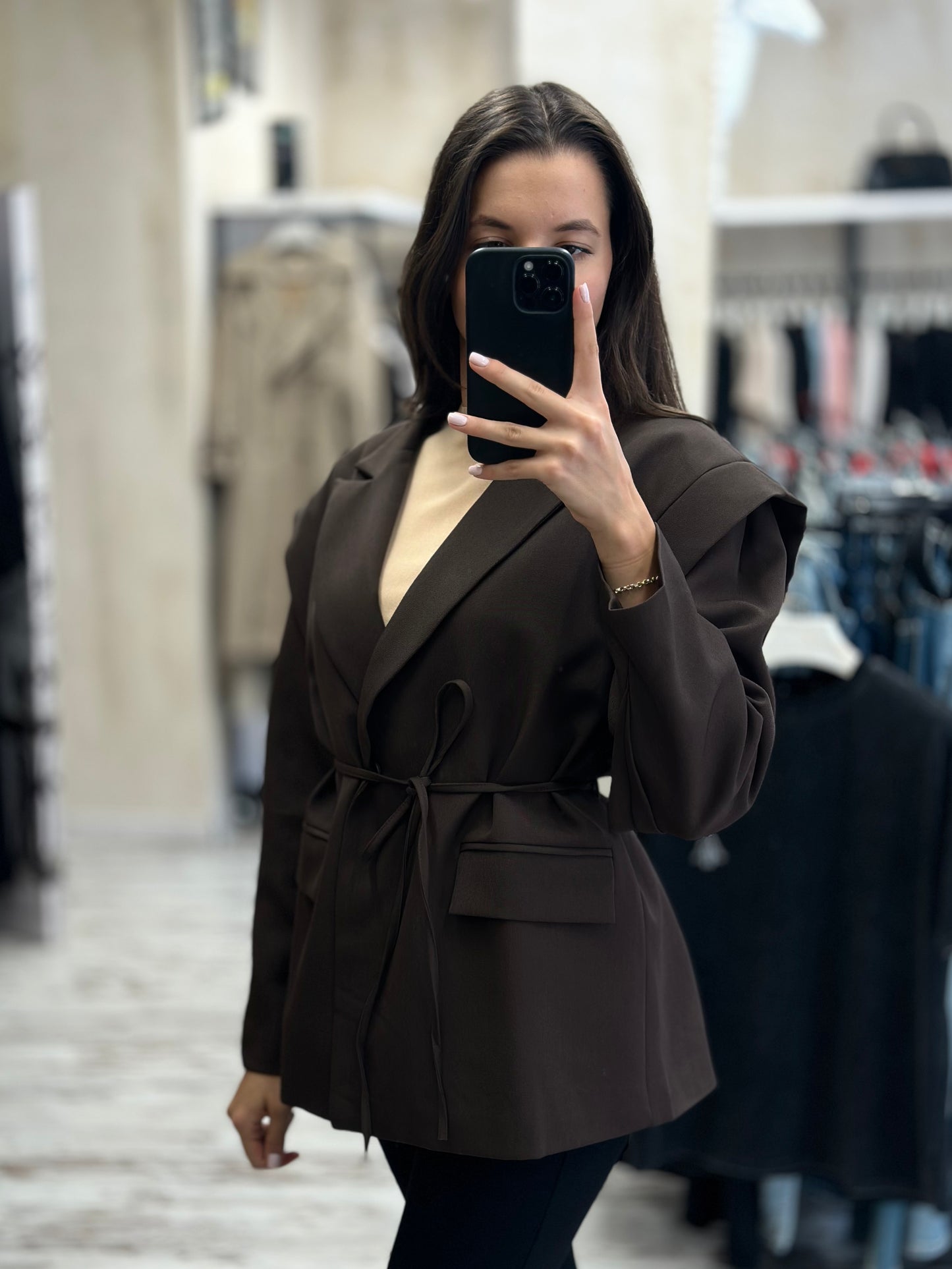 Дамско спортно-елегантно сако с връзки- кафяво