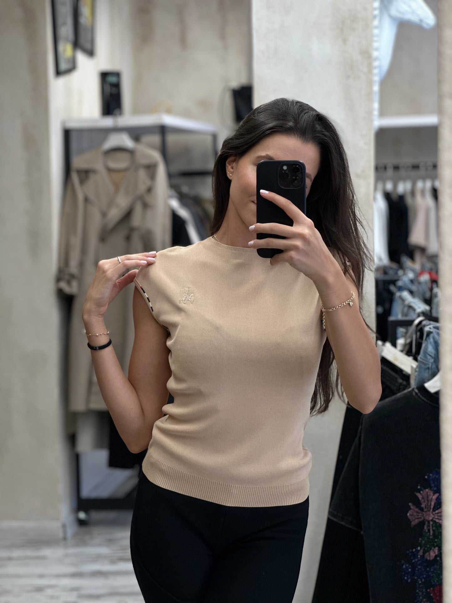 Дамско плетено елече- кафяво