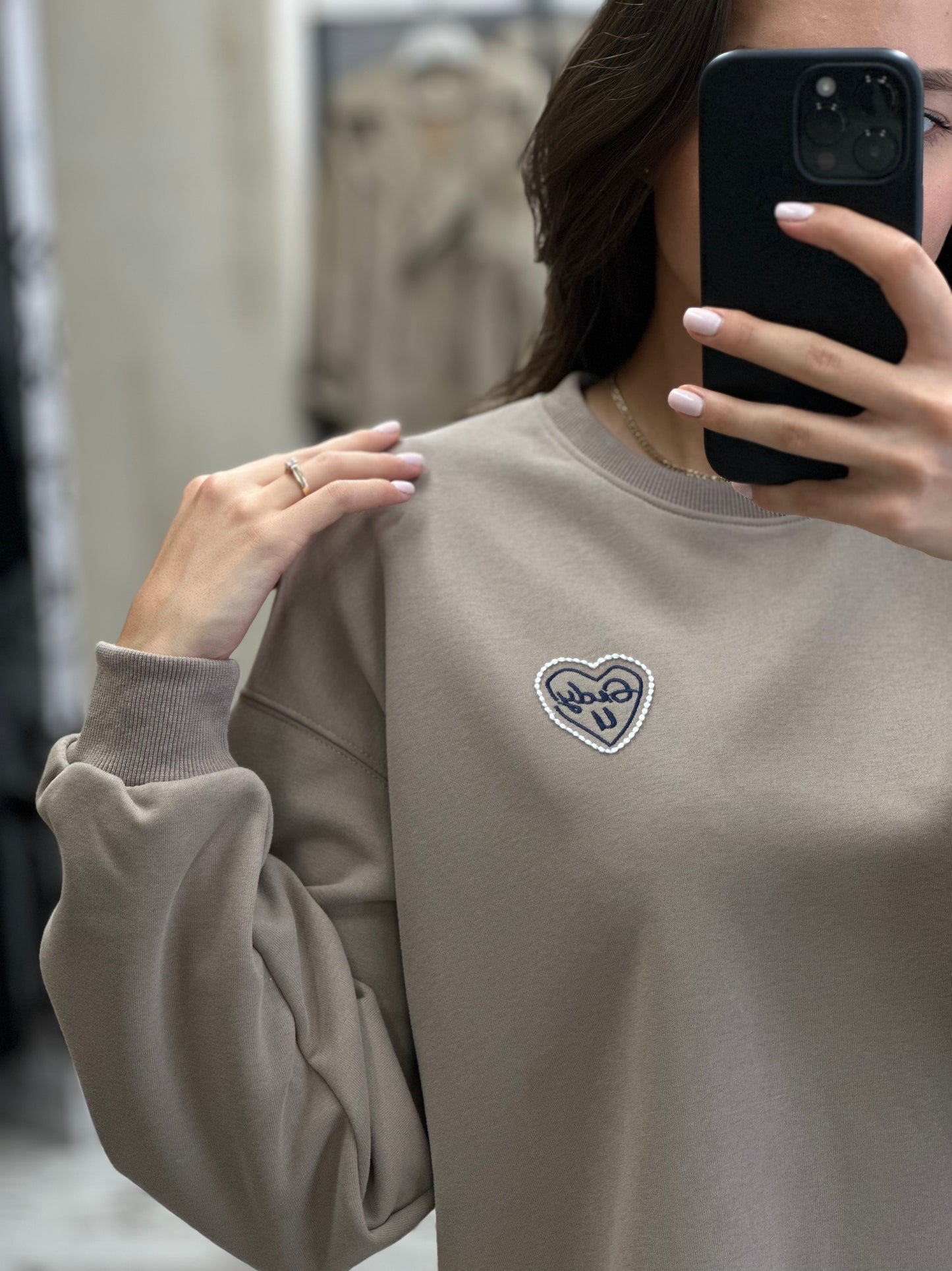 Дамска блуза сърце-бежова