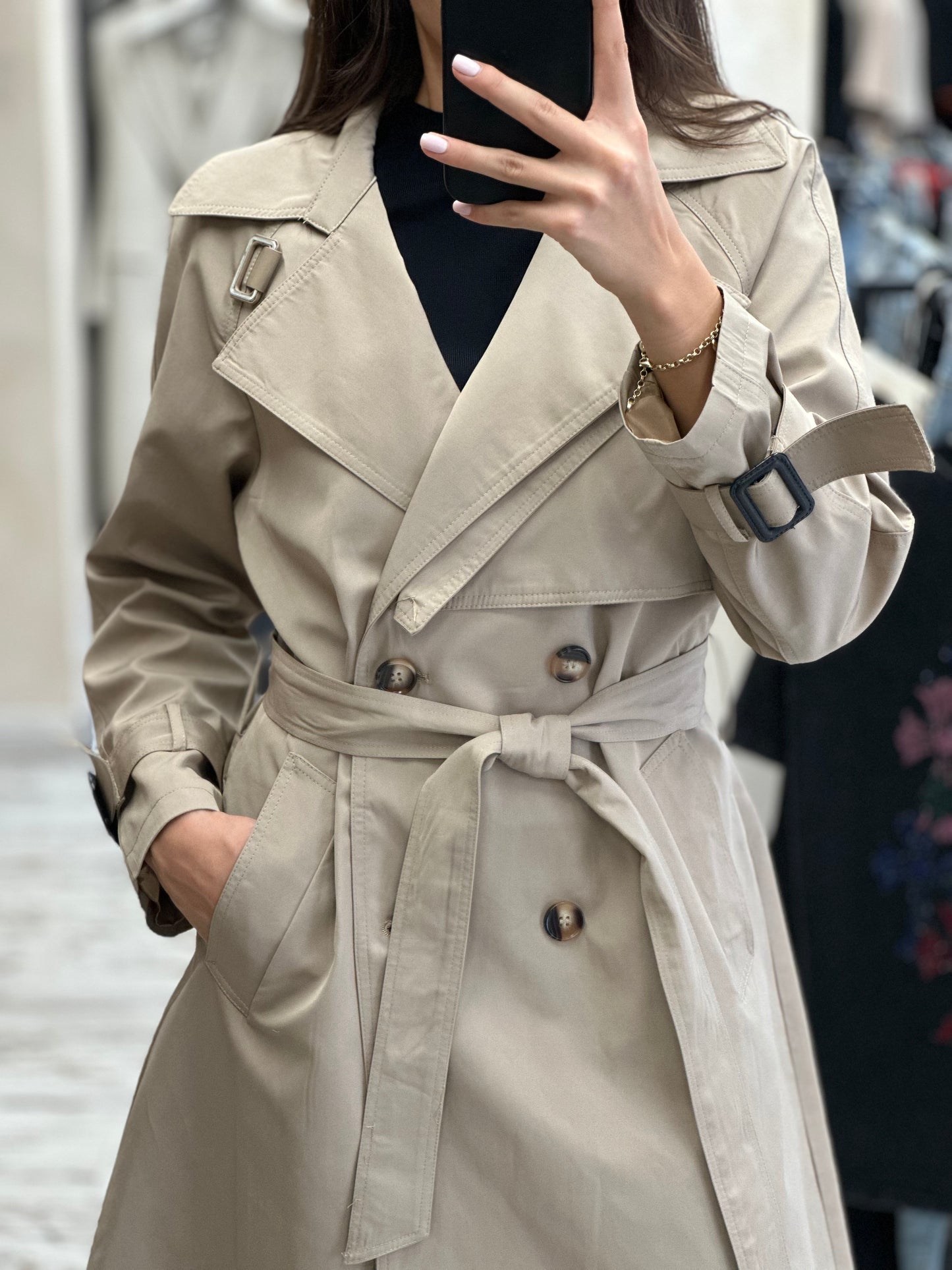 Дълъг шлифер с колан-бежов