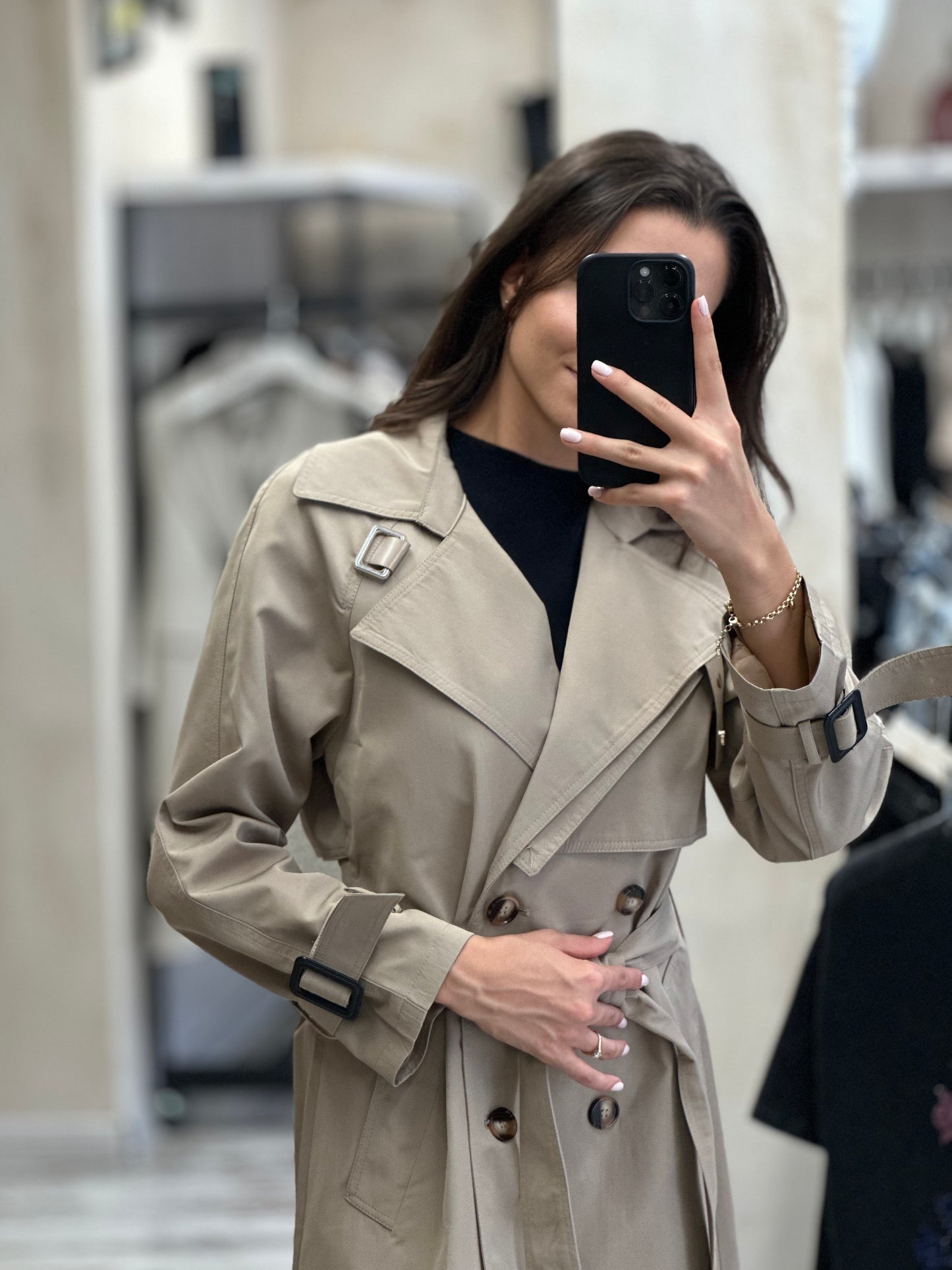 Дълъг шлифер с колан-бежов