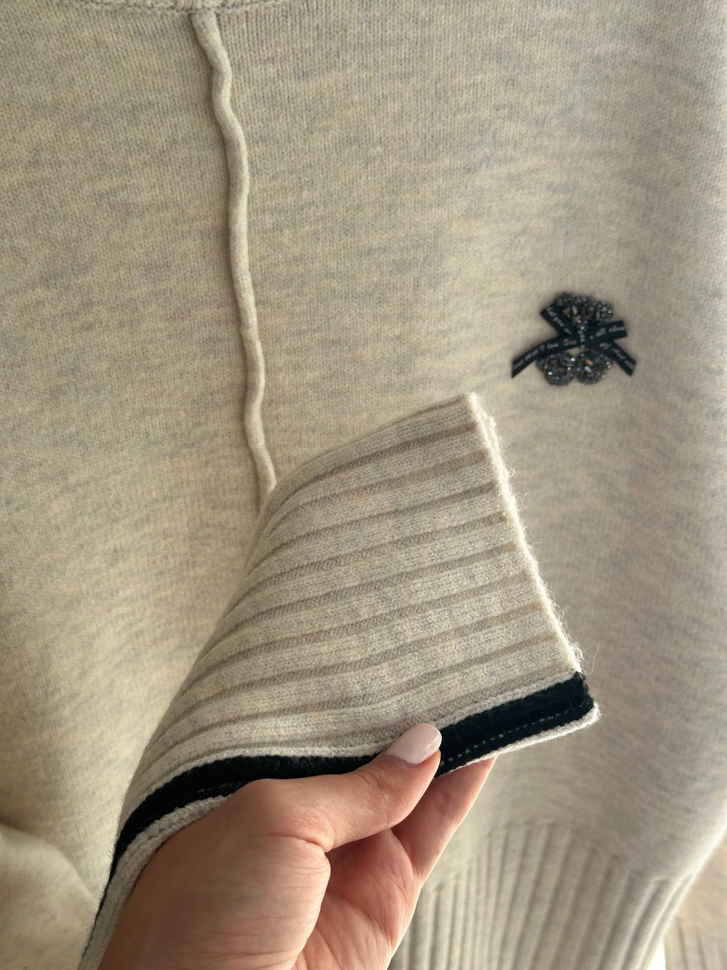 Дамско полуполо с мече- крема