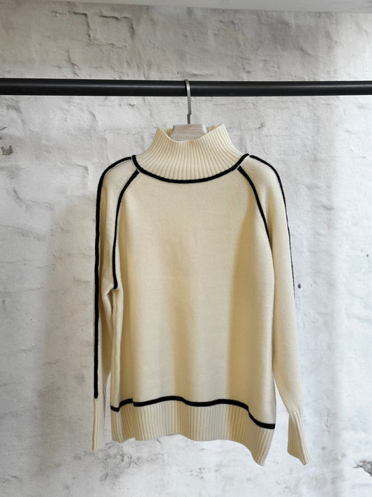 Дамски пуловер поло-крема