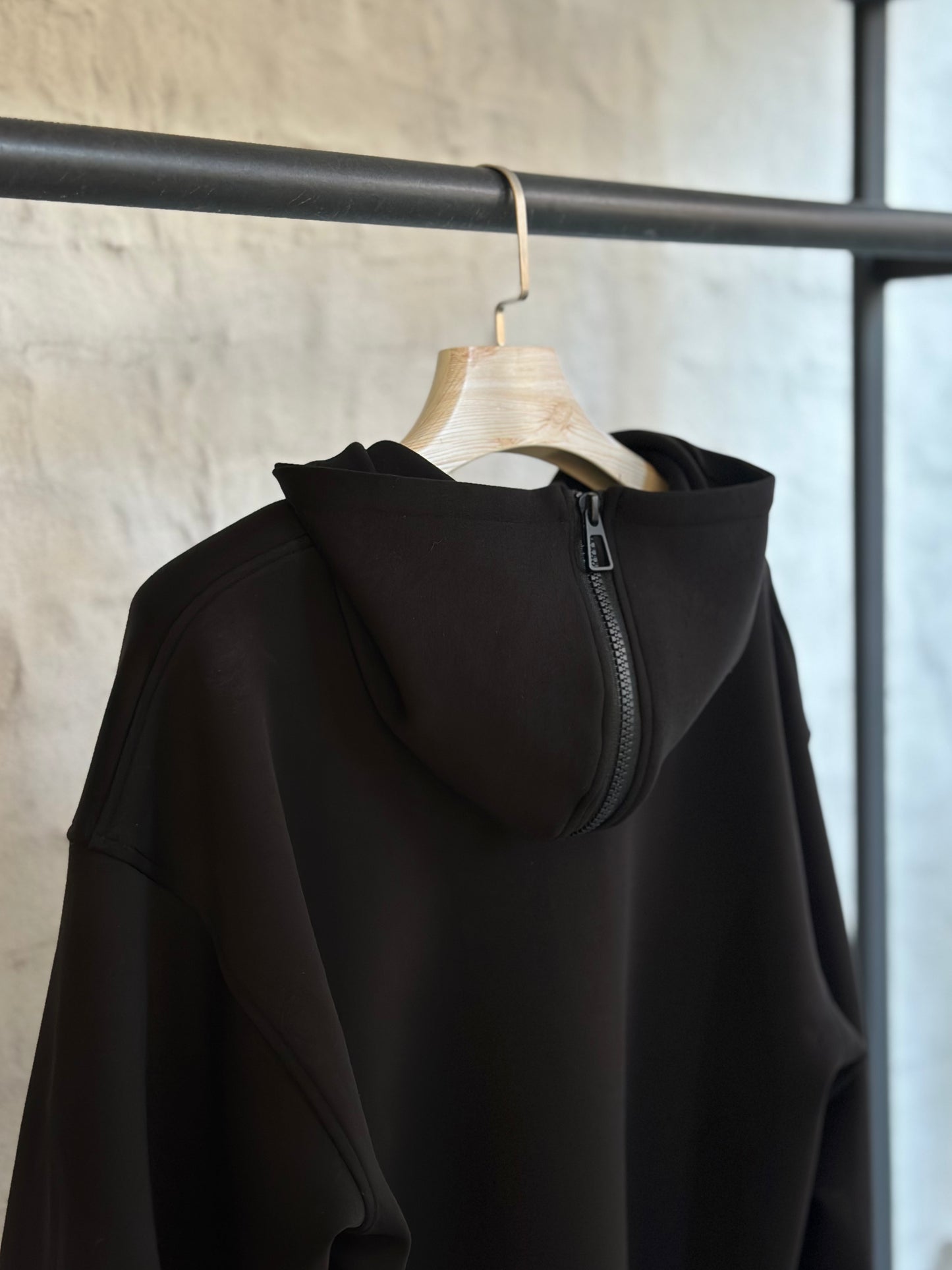 Дамско горнище с качулка