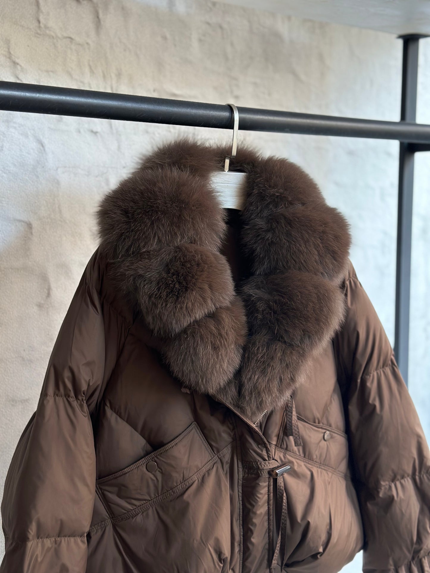 Дамско яке с гъши пух и естествен кафяв косъм