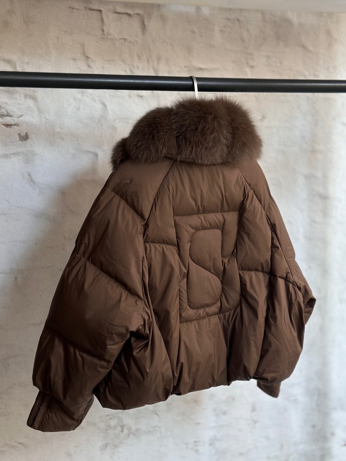 Дамско яке с гъши пух и естествен кафяв косъм