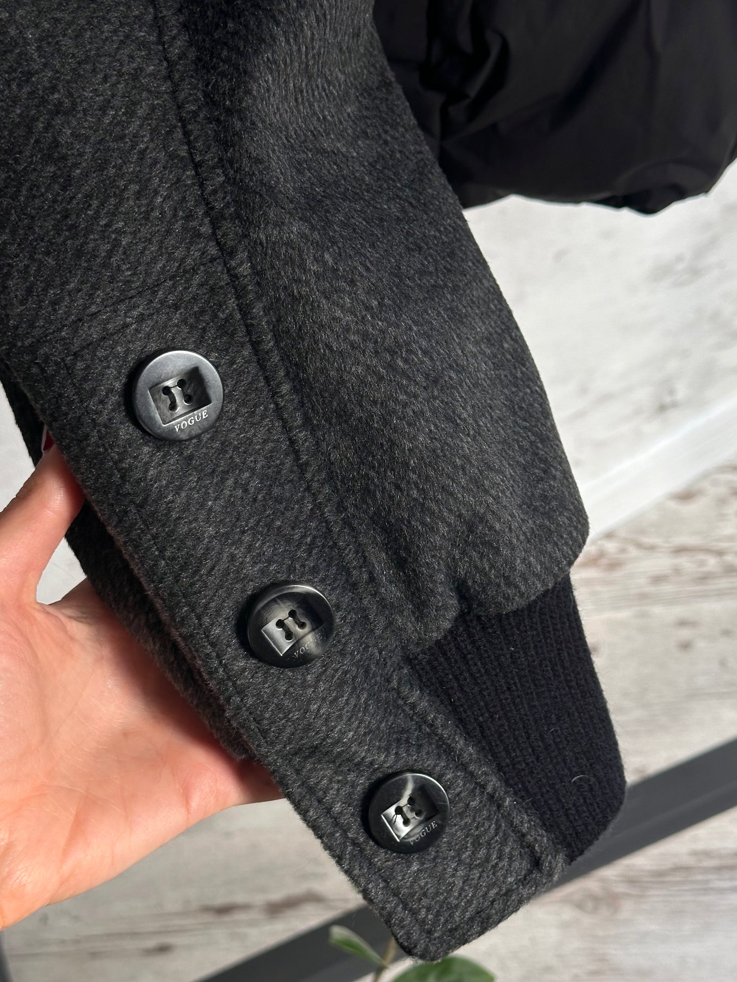 Дамско яке с гъши пух и естествен кафяв косъм