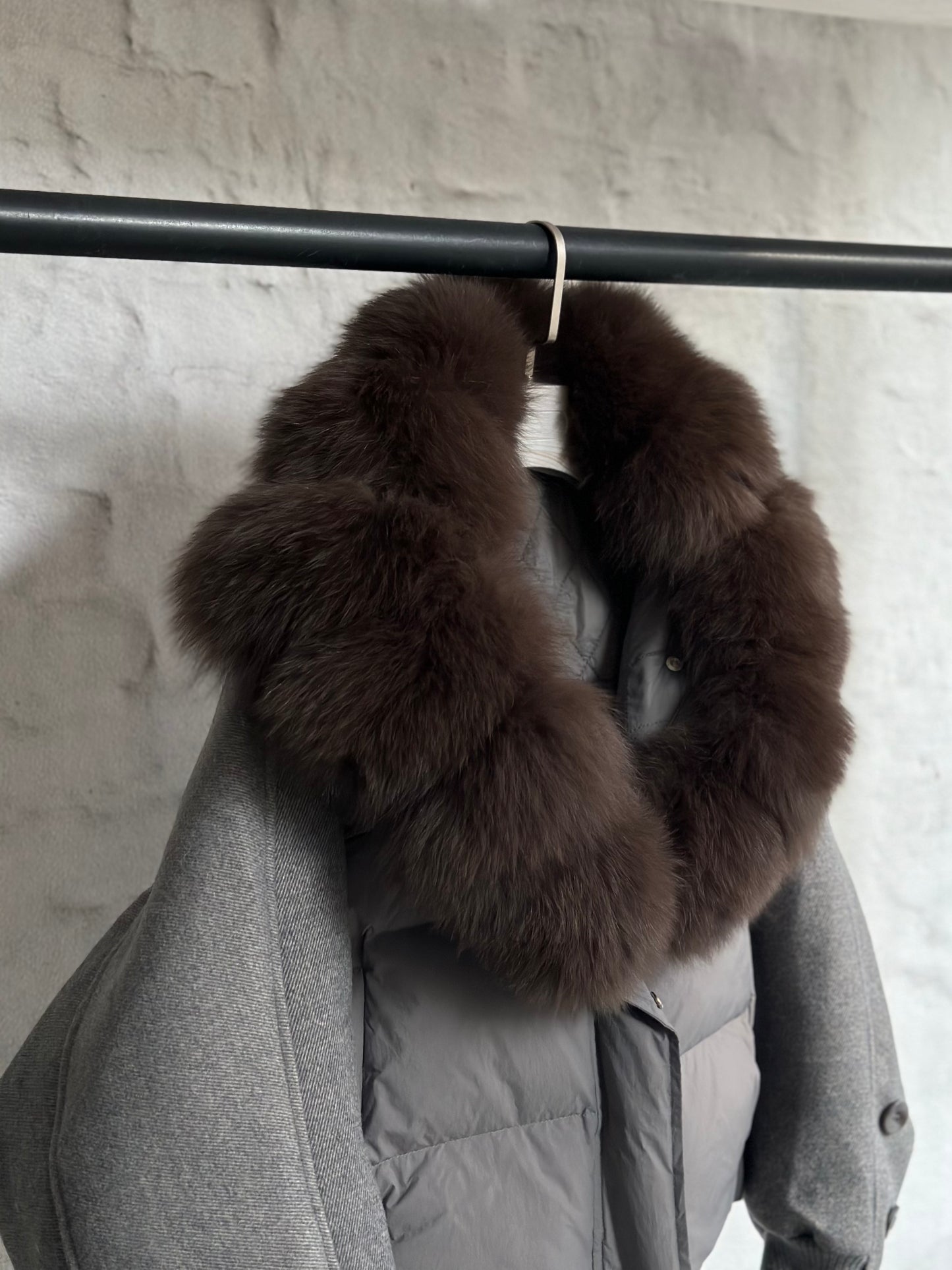 Дамско яке с гъши пух и естествен кафяв косъм-светло сиво