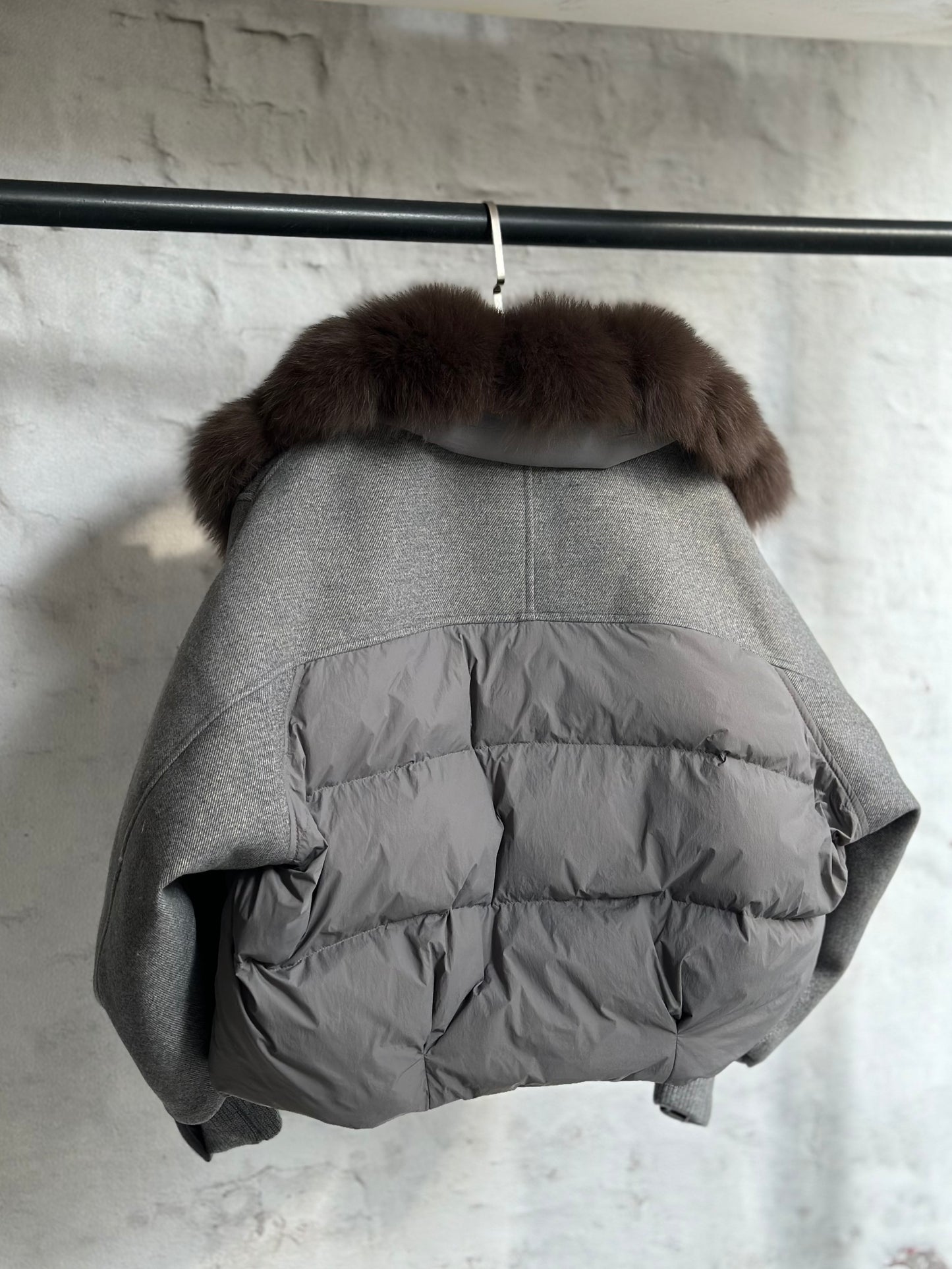 Дамско яке с гъши пух и естествен кафяв косъм-светло сиво