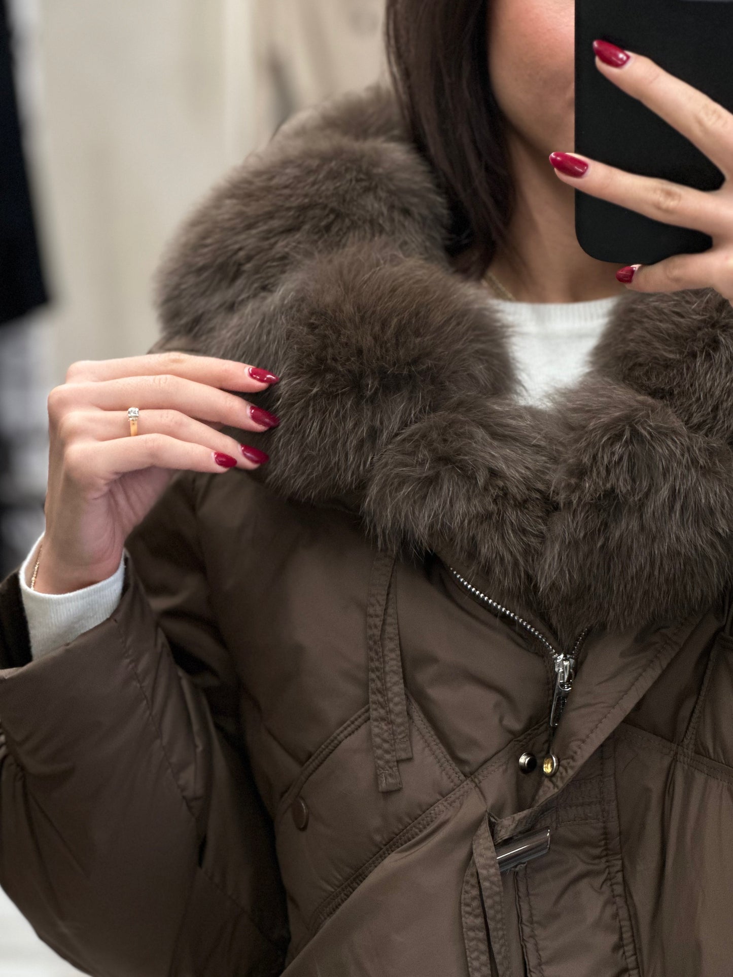 Дамско яке с гъши пух и естествен кафяв косъм