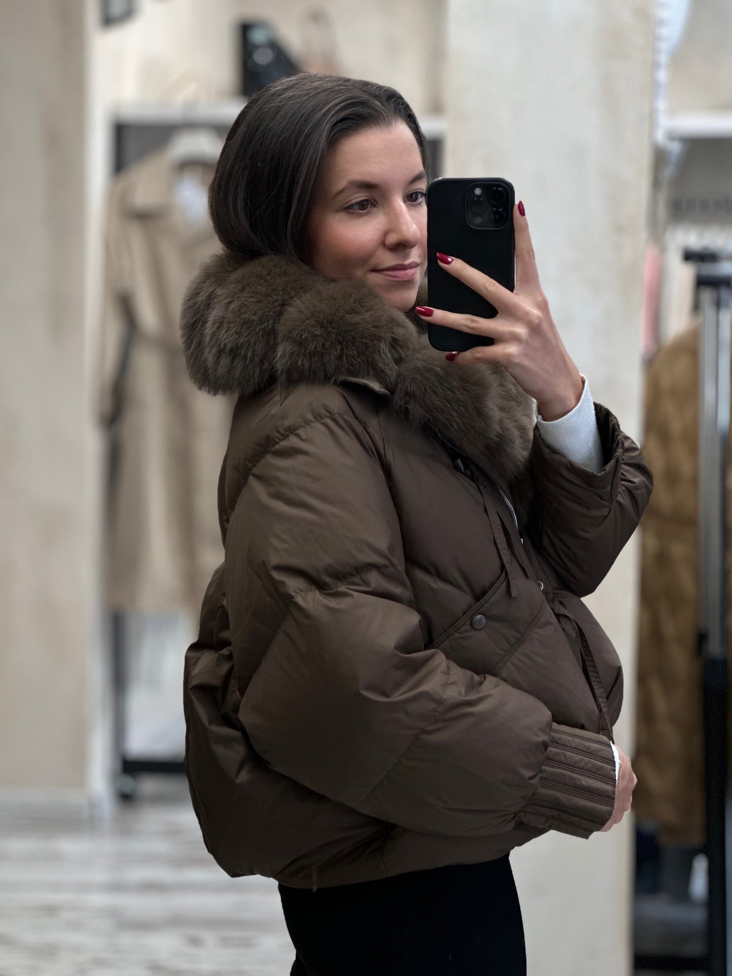 Дамско яке с гъши пух и естествен кафяв косъм