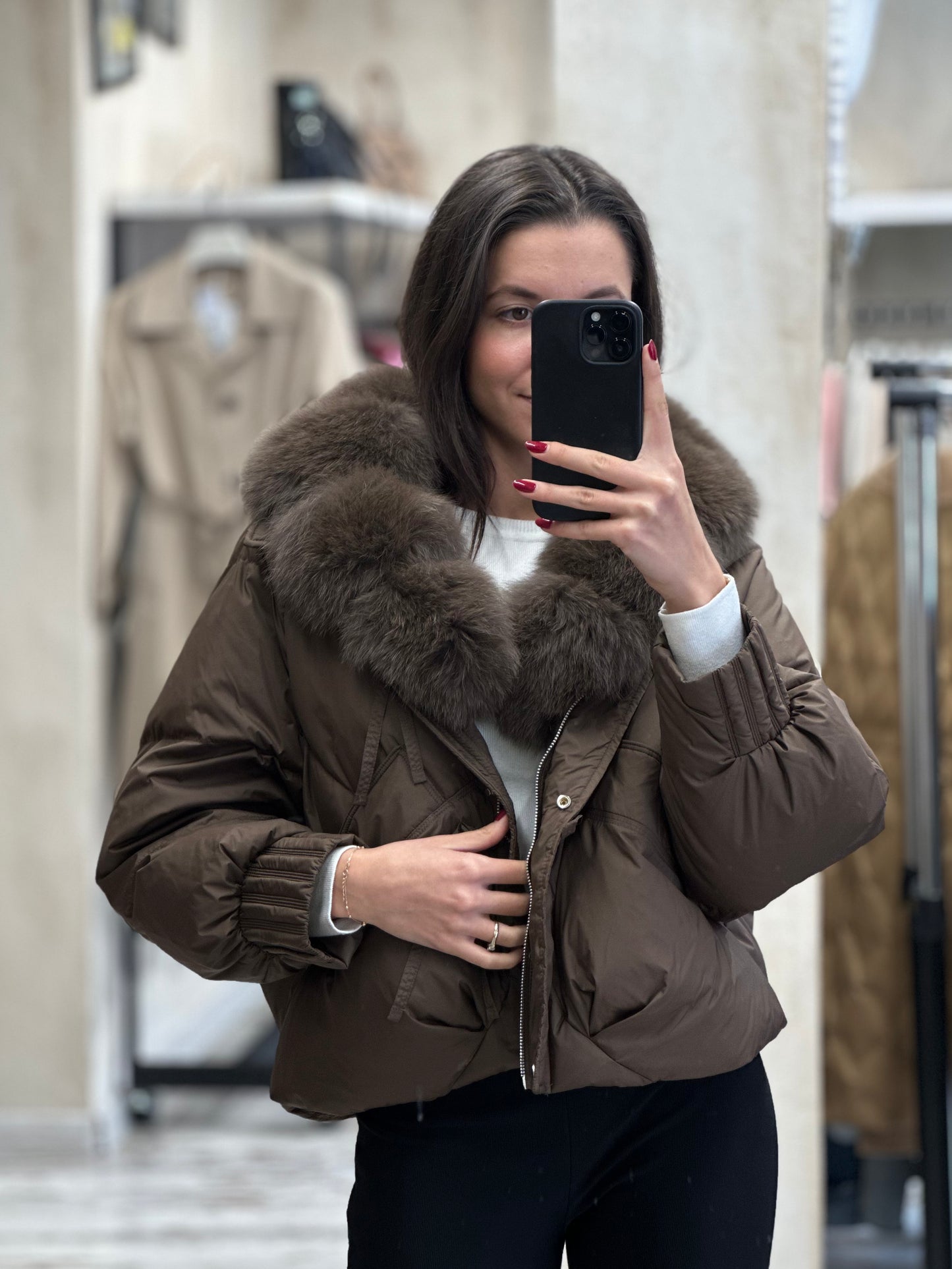 Дамско яке с гъши пух и естествен кафяв косъм