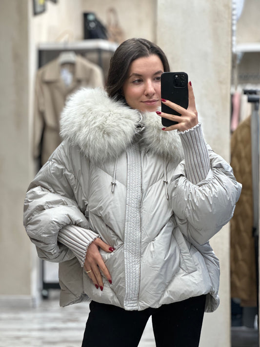 Дамско яке с гъши пух и естествен косъм- светло сиво
