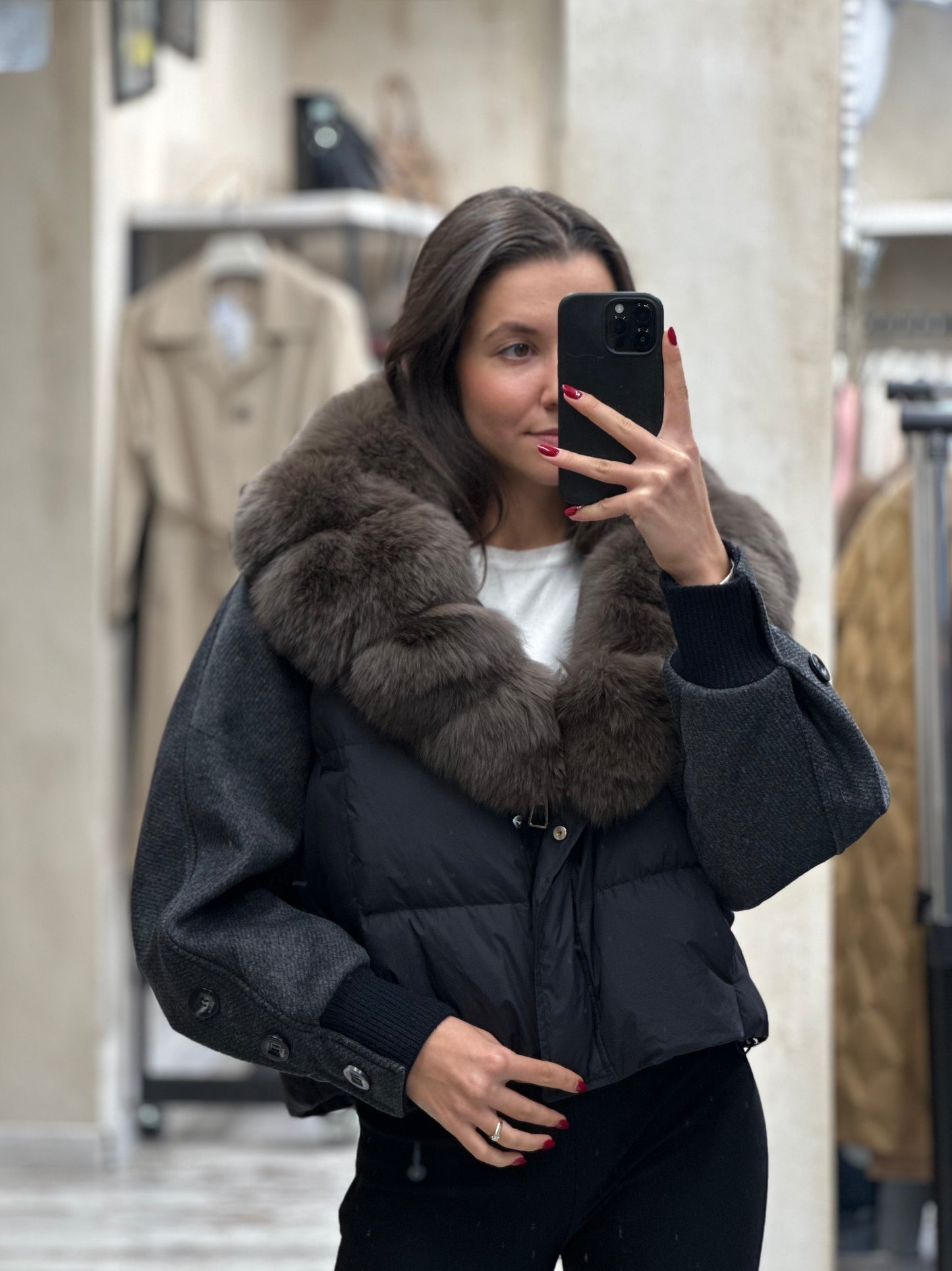 Дамско яке с гъши пух и естествен кафяв косъм