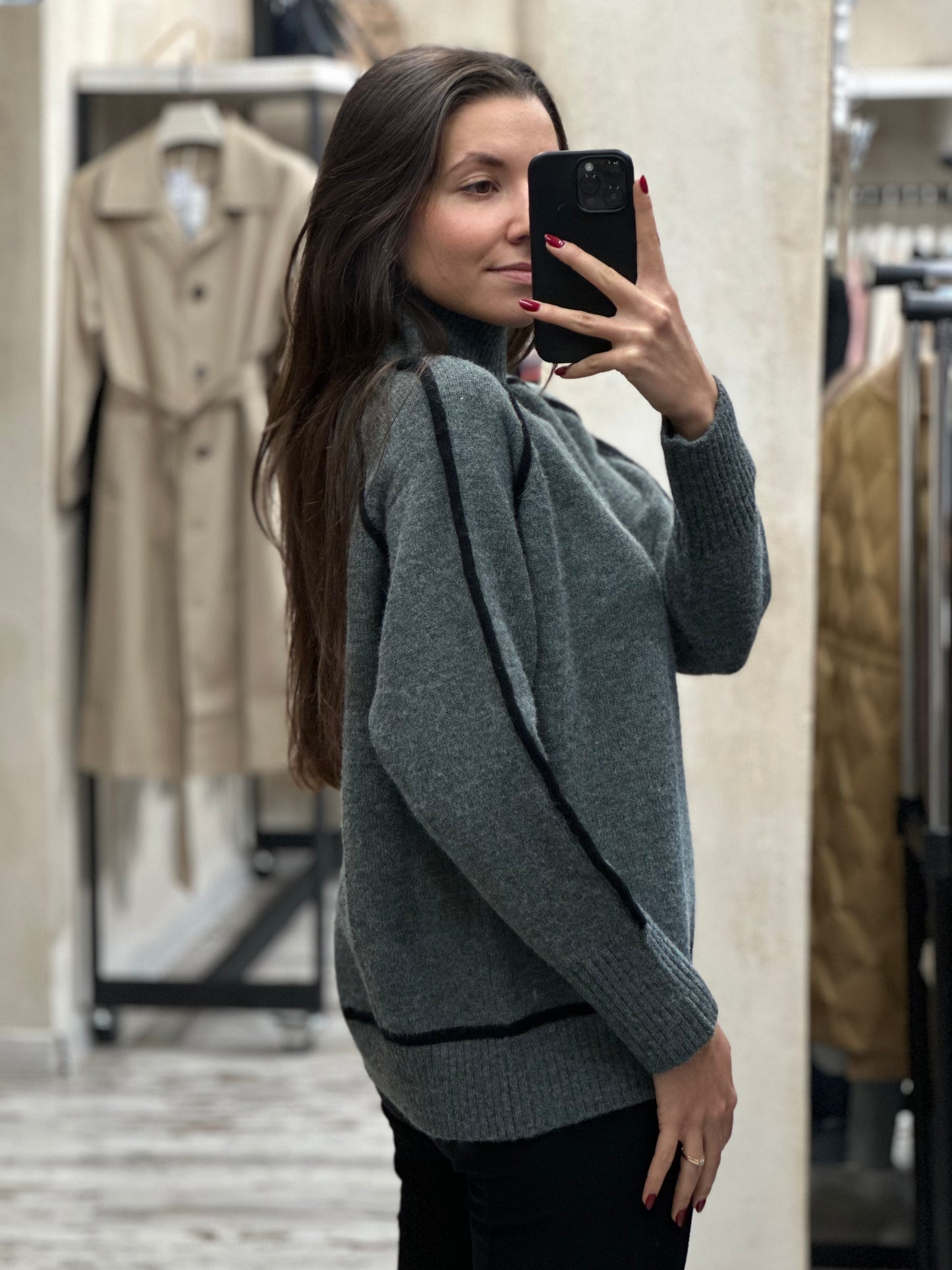 Дамски пуловер поло-сив