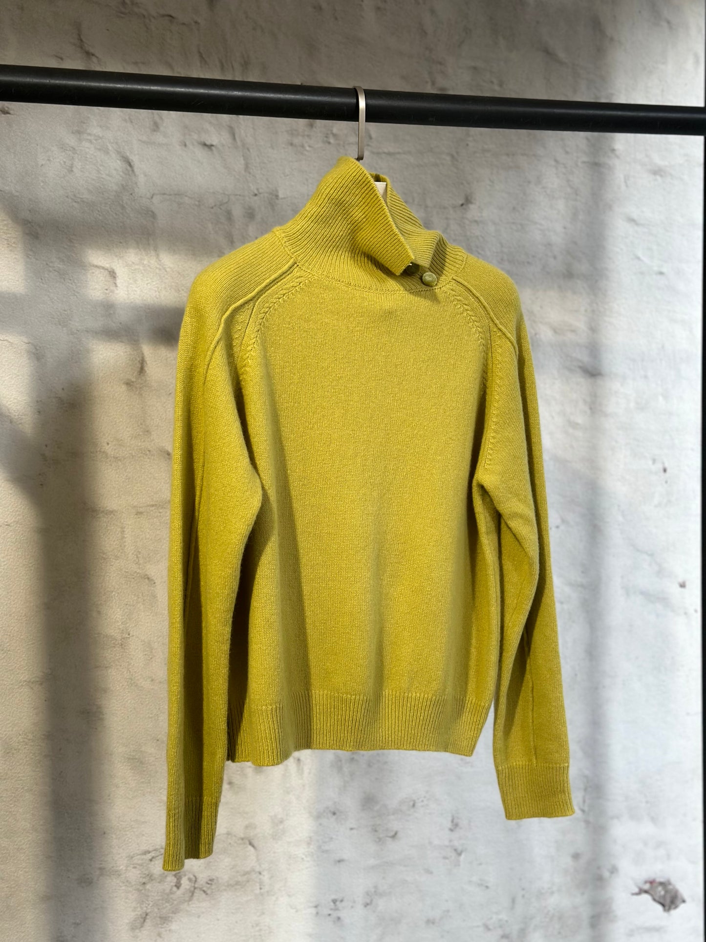 Дамски пуловер -лайм