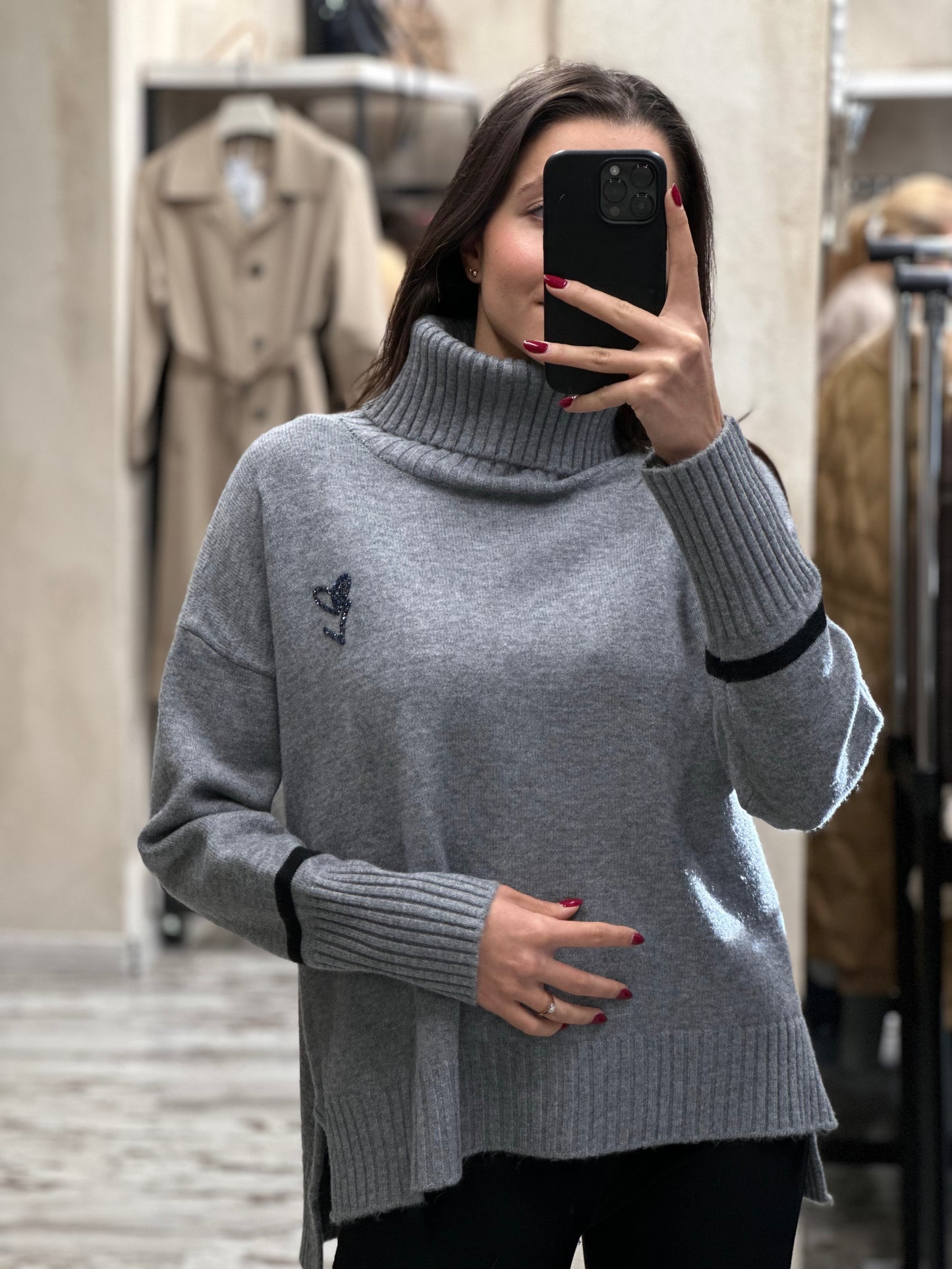 Дамски пуловер поло-сив