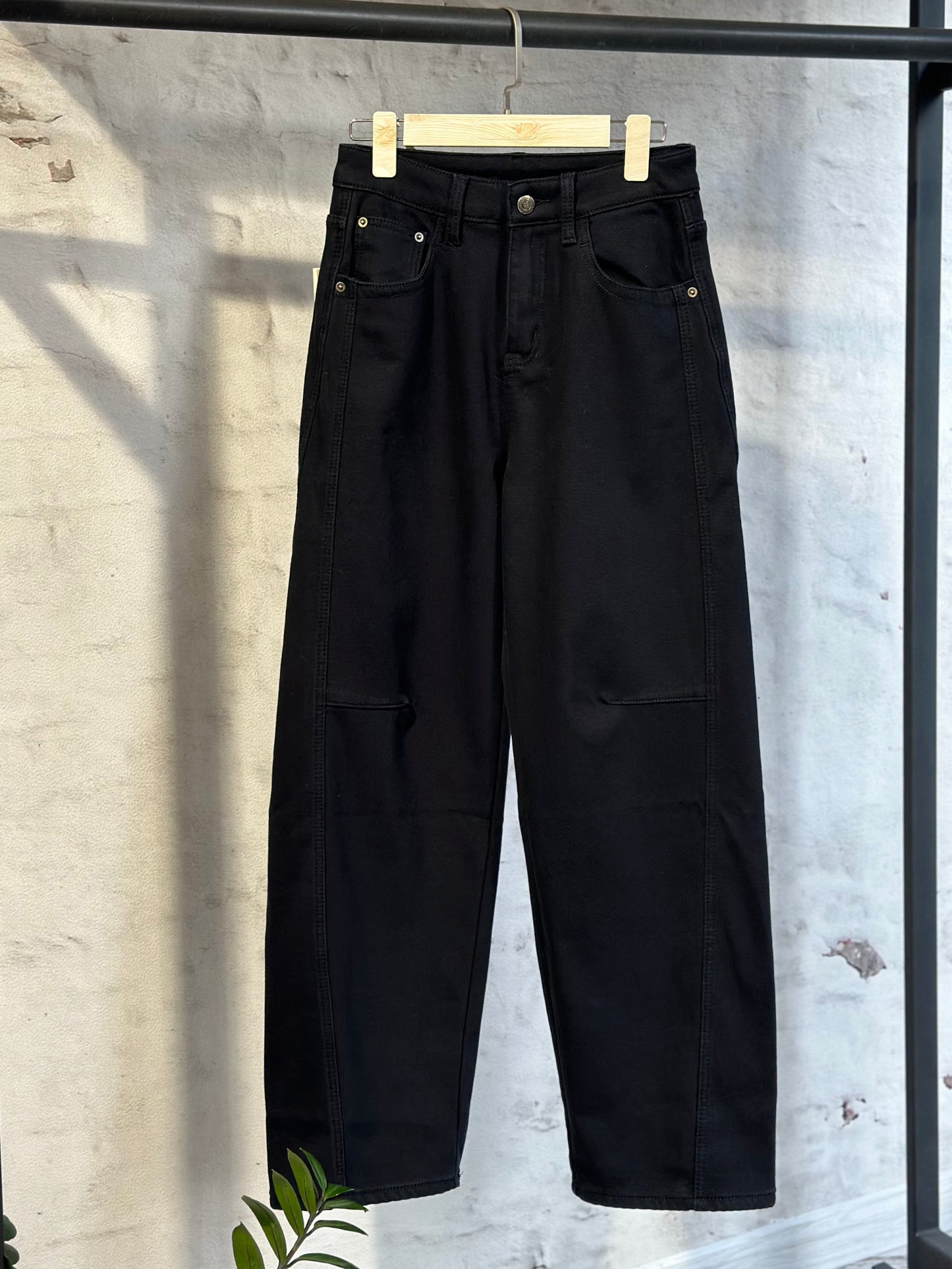 Дамски дънки със широк крачол-черни