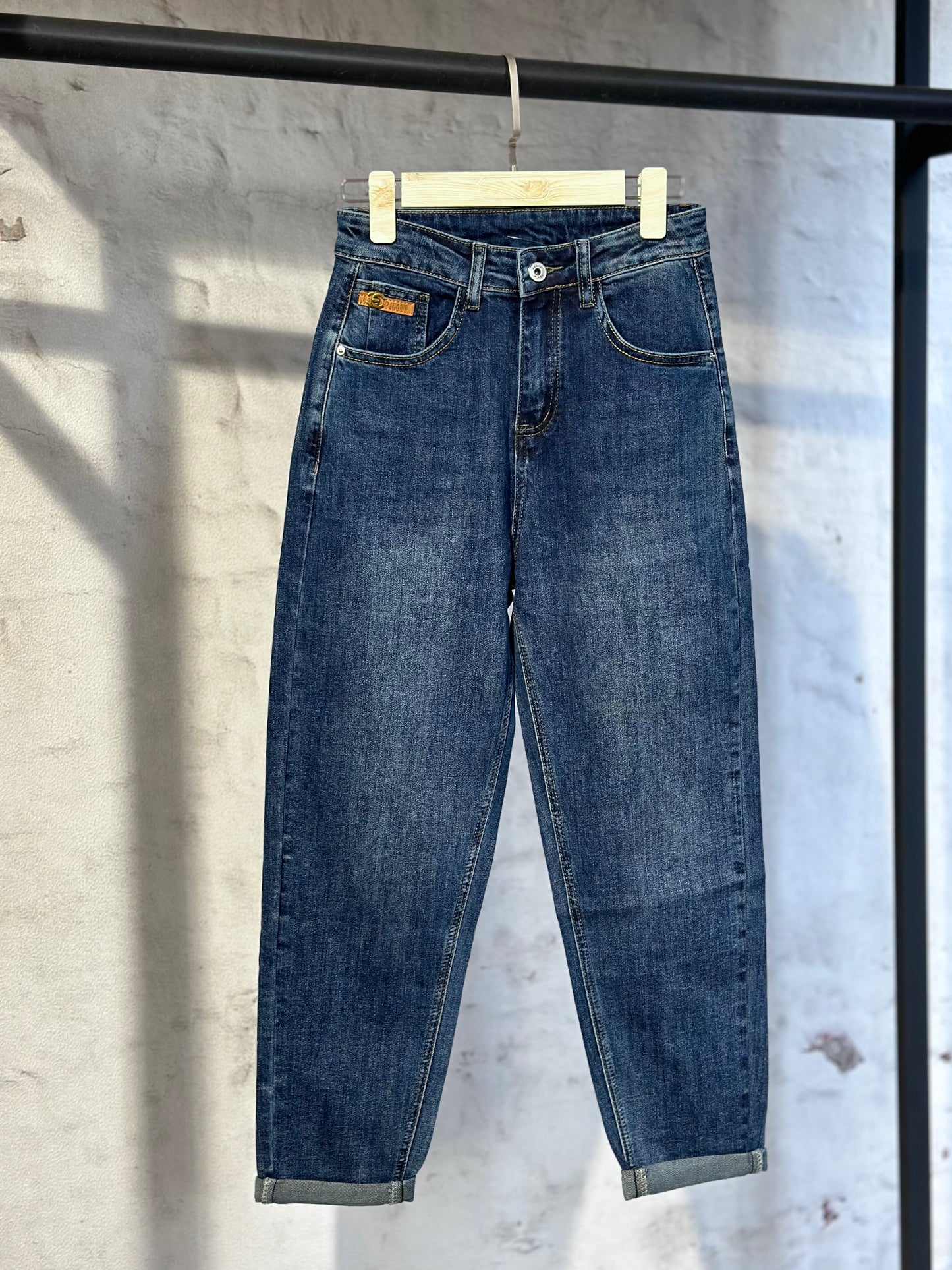 Дамски дънки с висока талия