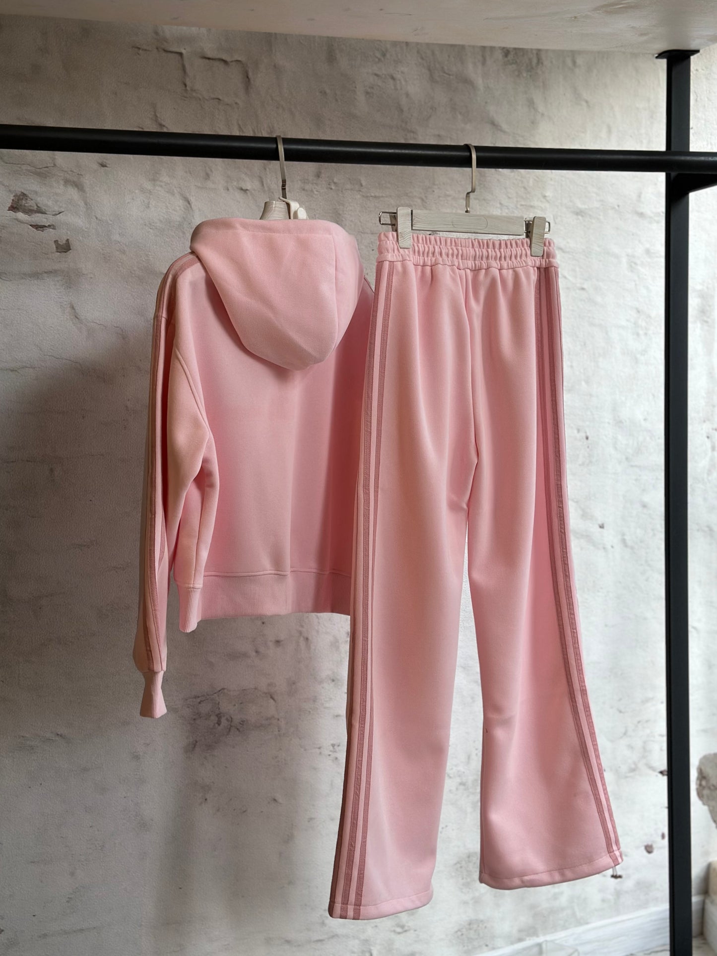 Дамски спортен екип (комплект)- розов