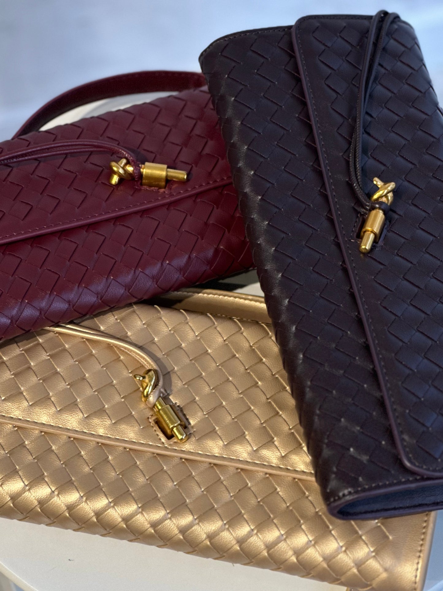 Дамска чанта Veneta от естествена кожа-кафява