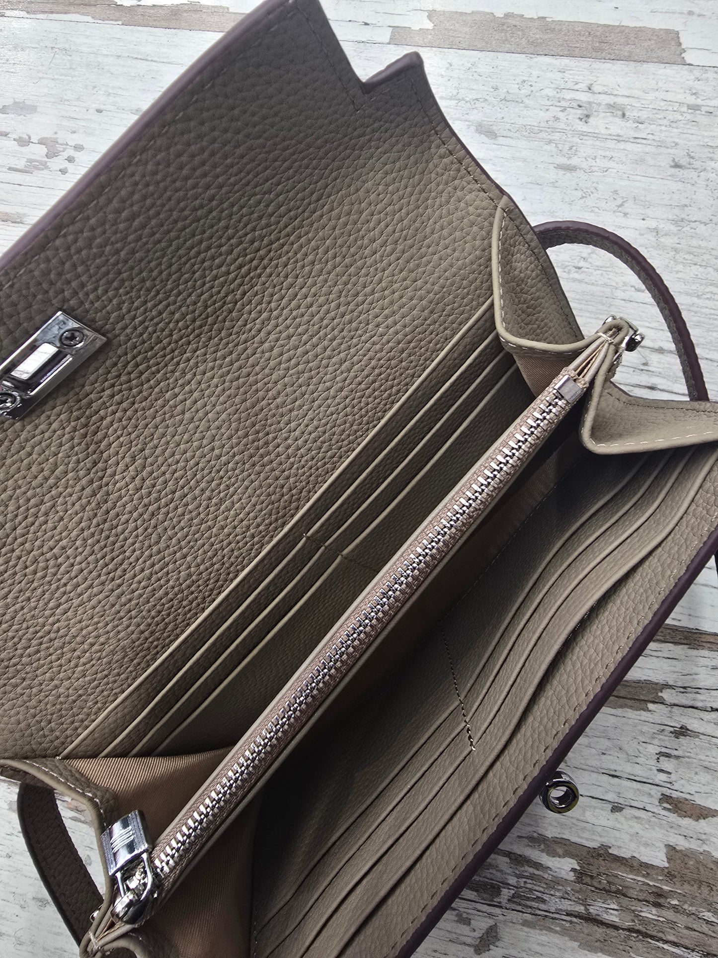 Портфейл от естествена кожа