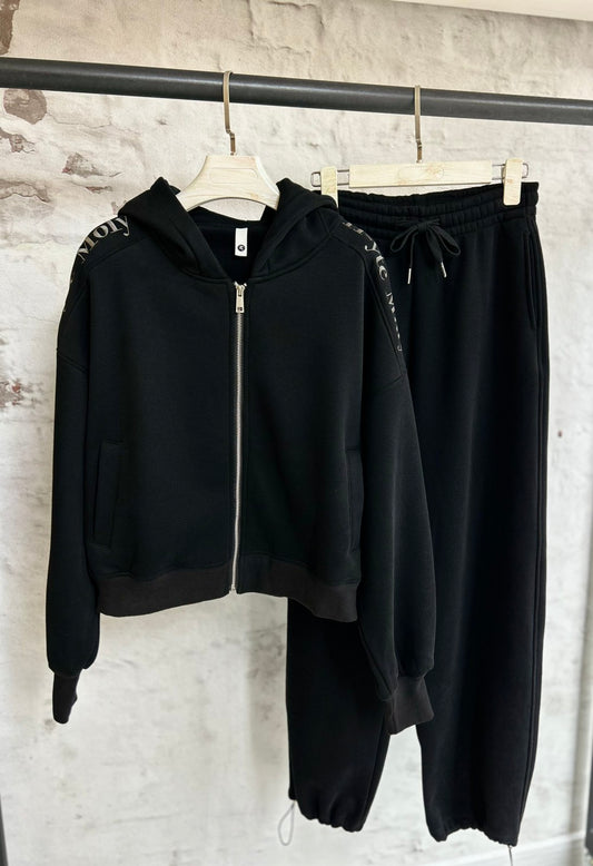 Дамски спортен екип (комплект)- черен