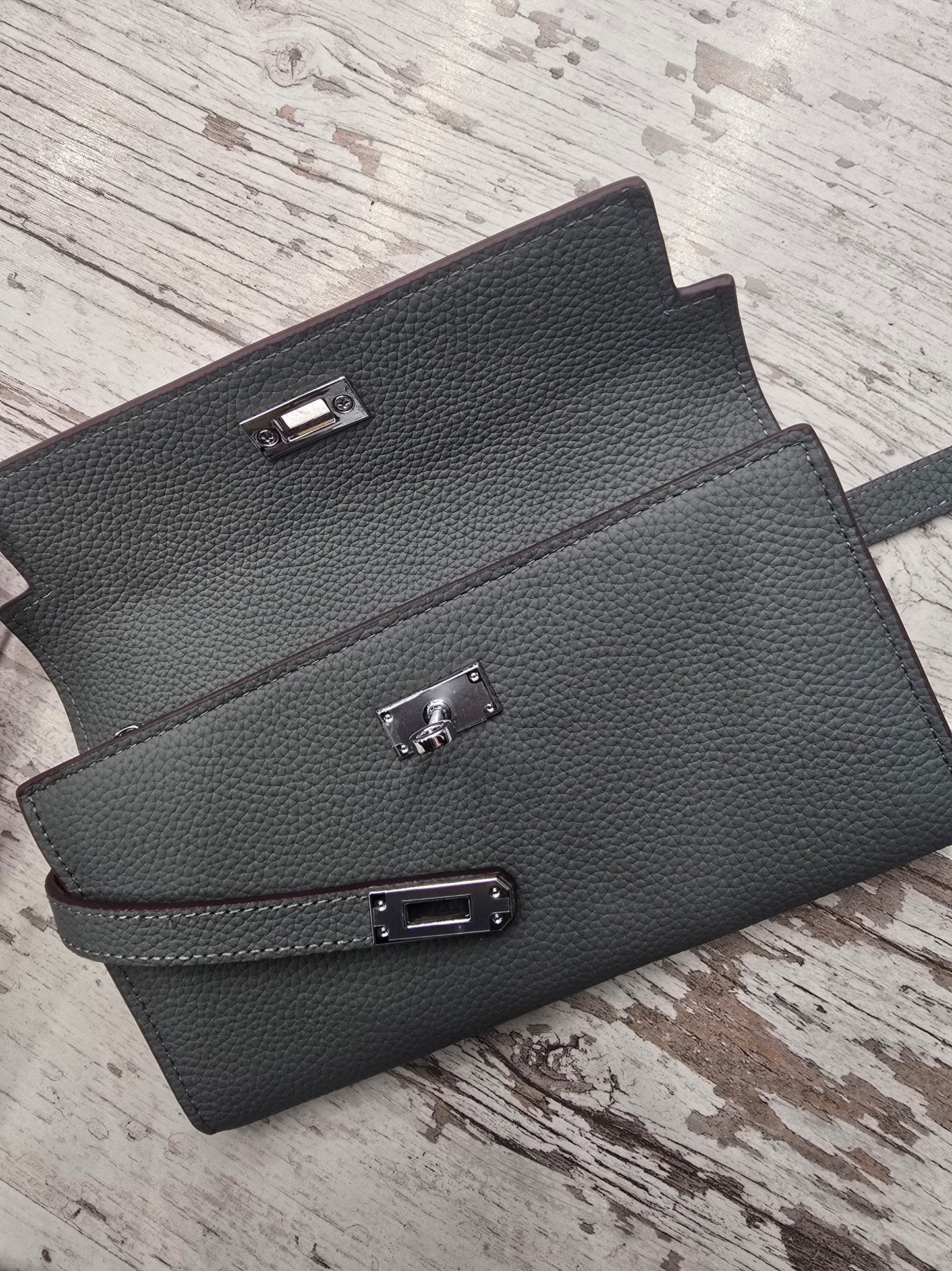 Портфейл от естествена кожа