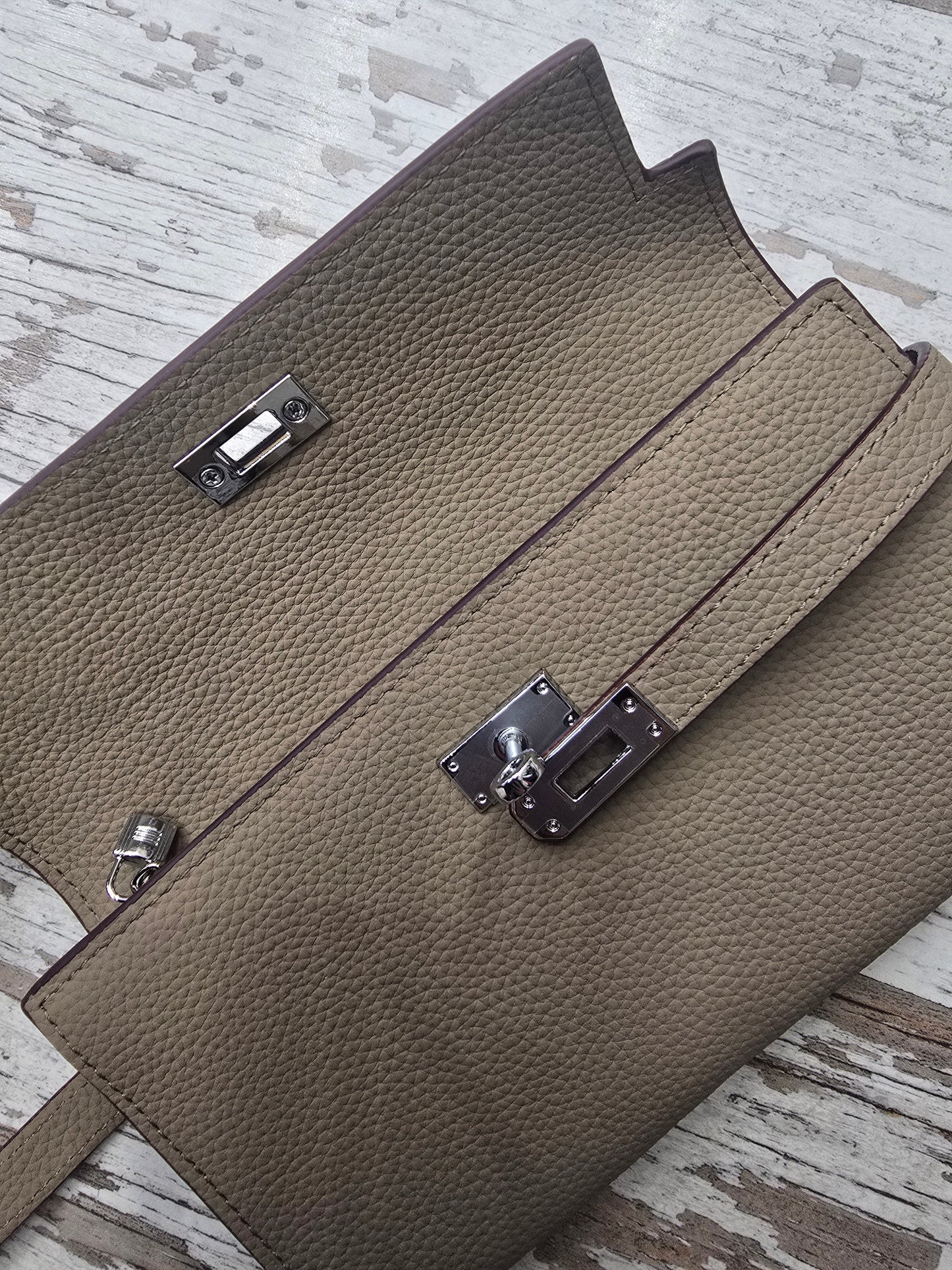 Портфейл от естествена кожа